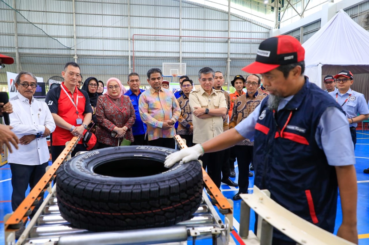 Menaker Yassierli Dorong Hubungan Industrial Naik Kelas