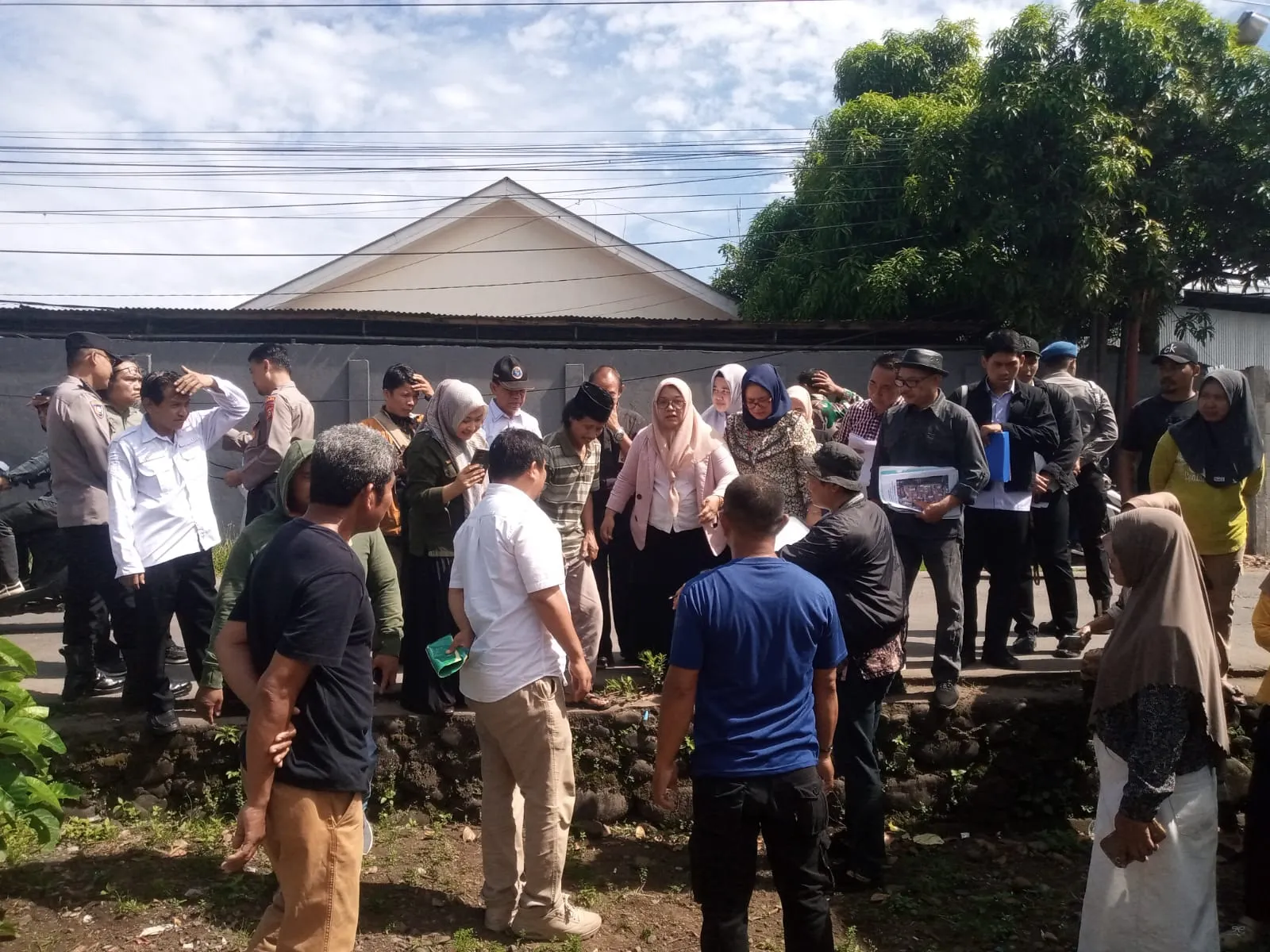 Sengketa Lahan Romangpolong, Fakta SHM Janggal