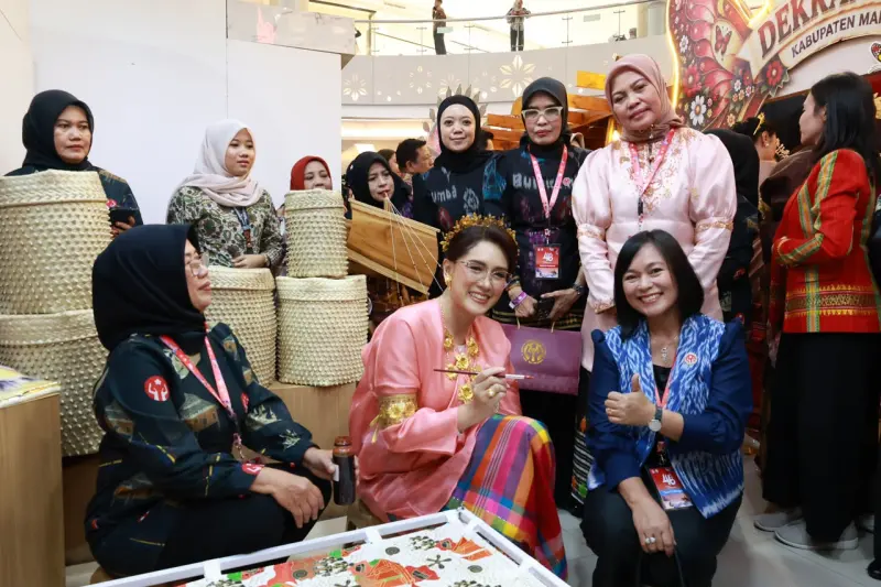Bukan Cuma Pinisi, Produk Kriya Bulukumba Ini Sukses Pikat Tokoh Nasional di Makassar
