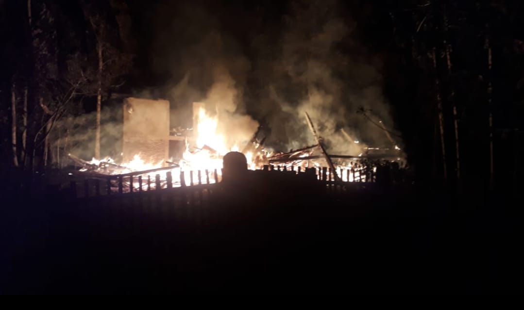 Api Melahap Habis Rumah Pensiunan PNS di Bontotiro