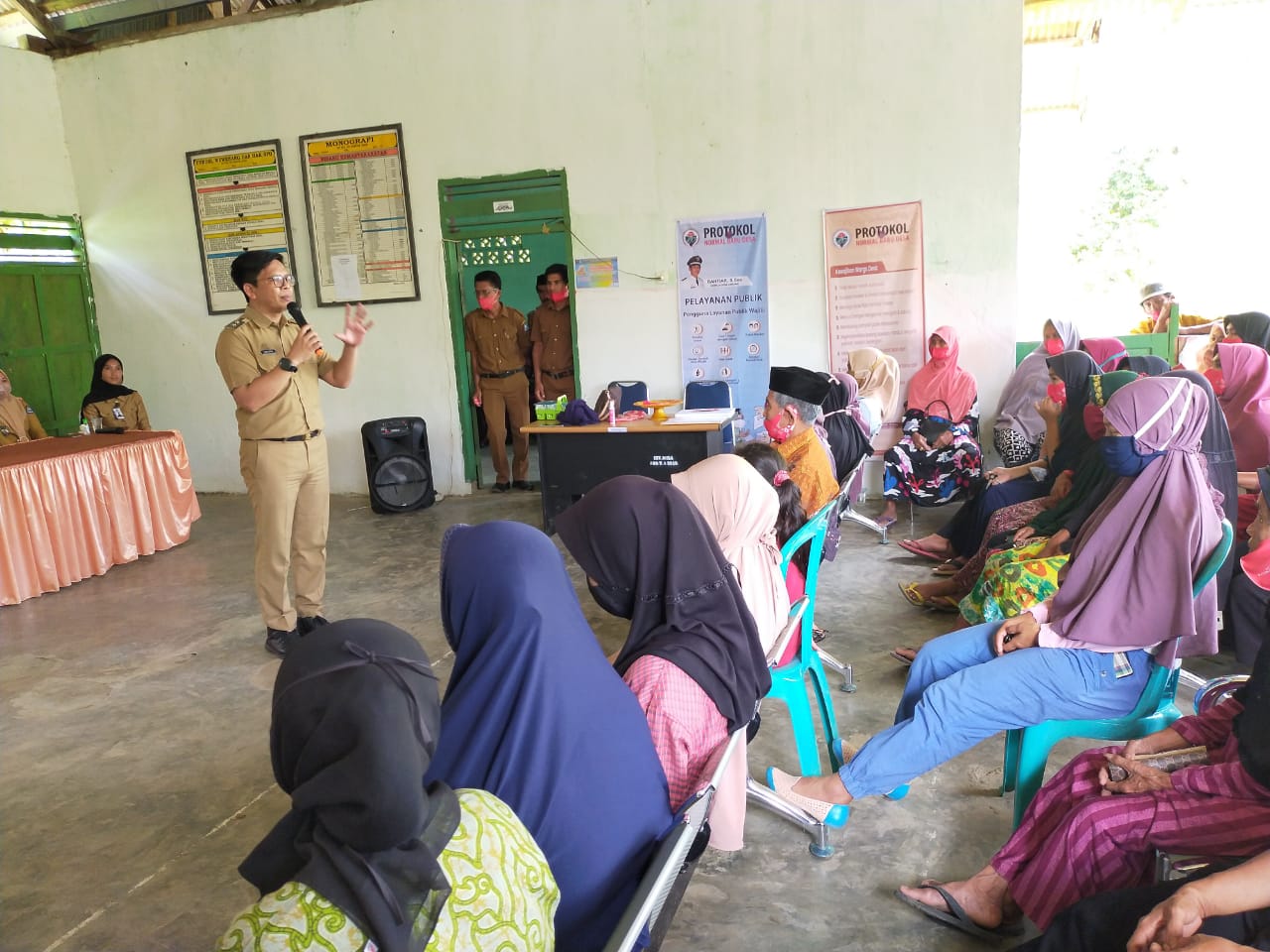 Salurkan BLT Lanjutan Desa Anrang Wabup Tomy : Janganki Kufur Nikmat