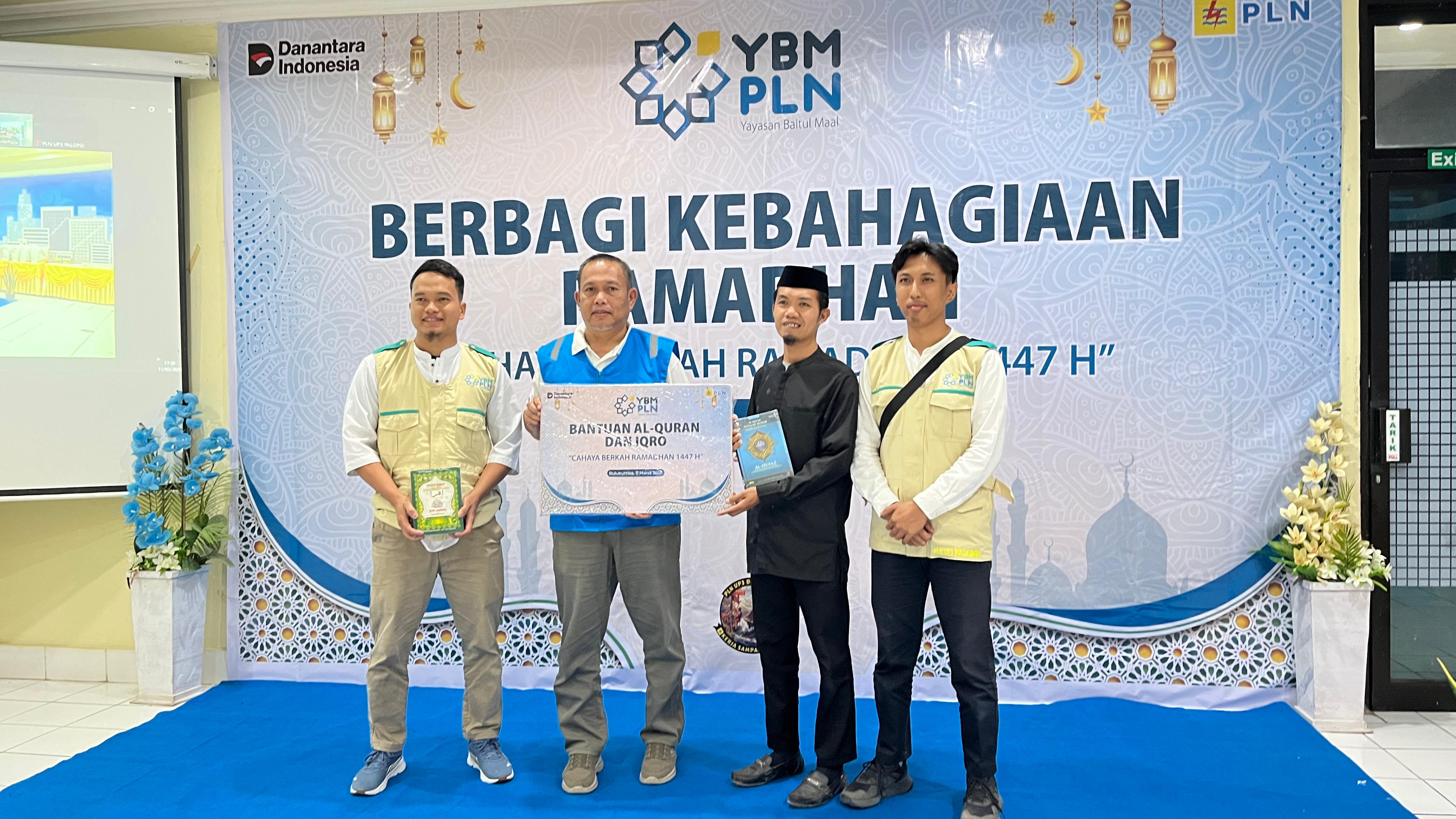 Ramadhan Berkah: PLN UP3 Bulukumba dan YBM Bagikan Zakat untuk Masyarakat